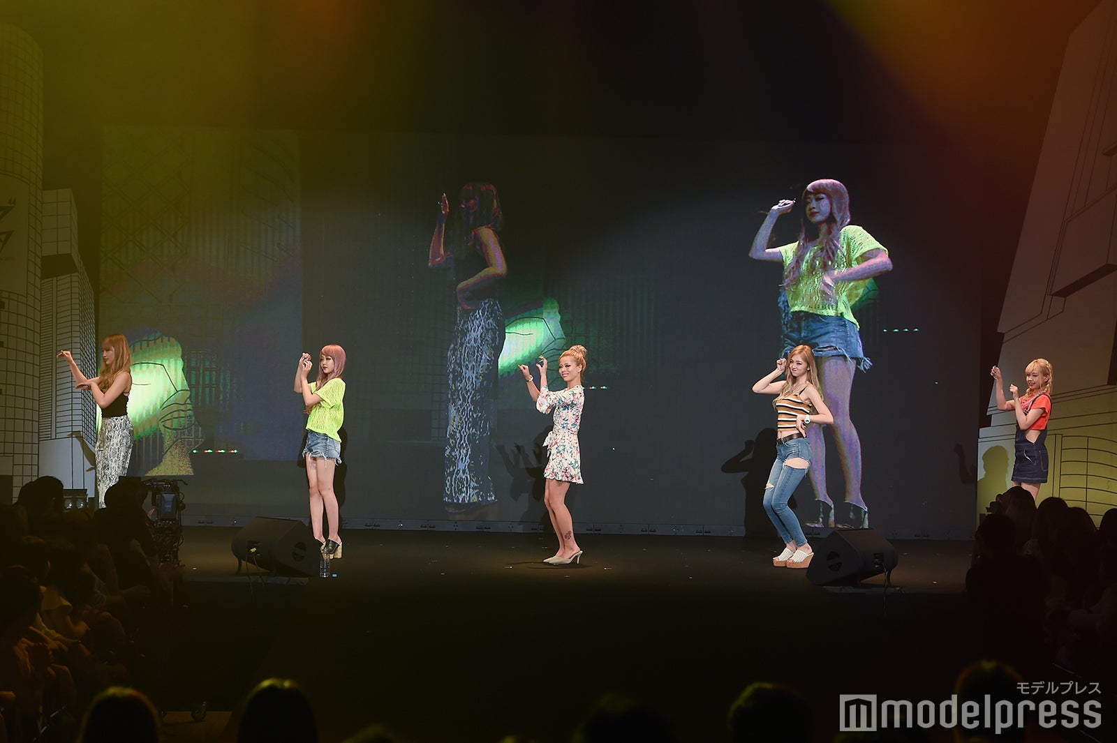 （C）モデルプレス