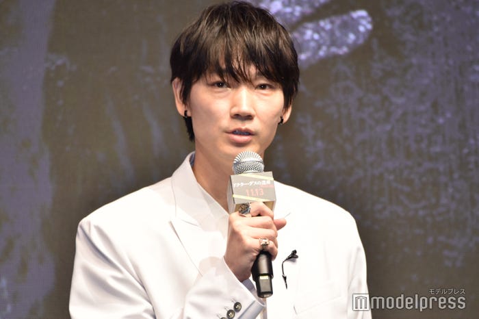 綾野剛(C)モデルプレス