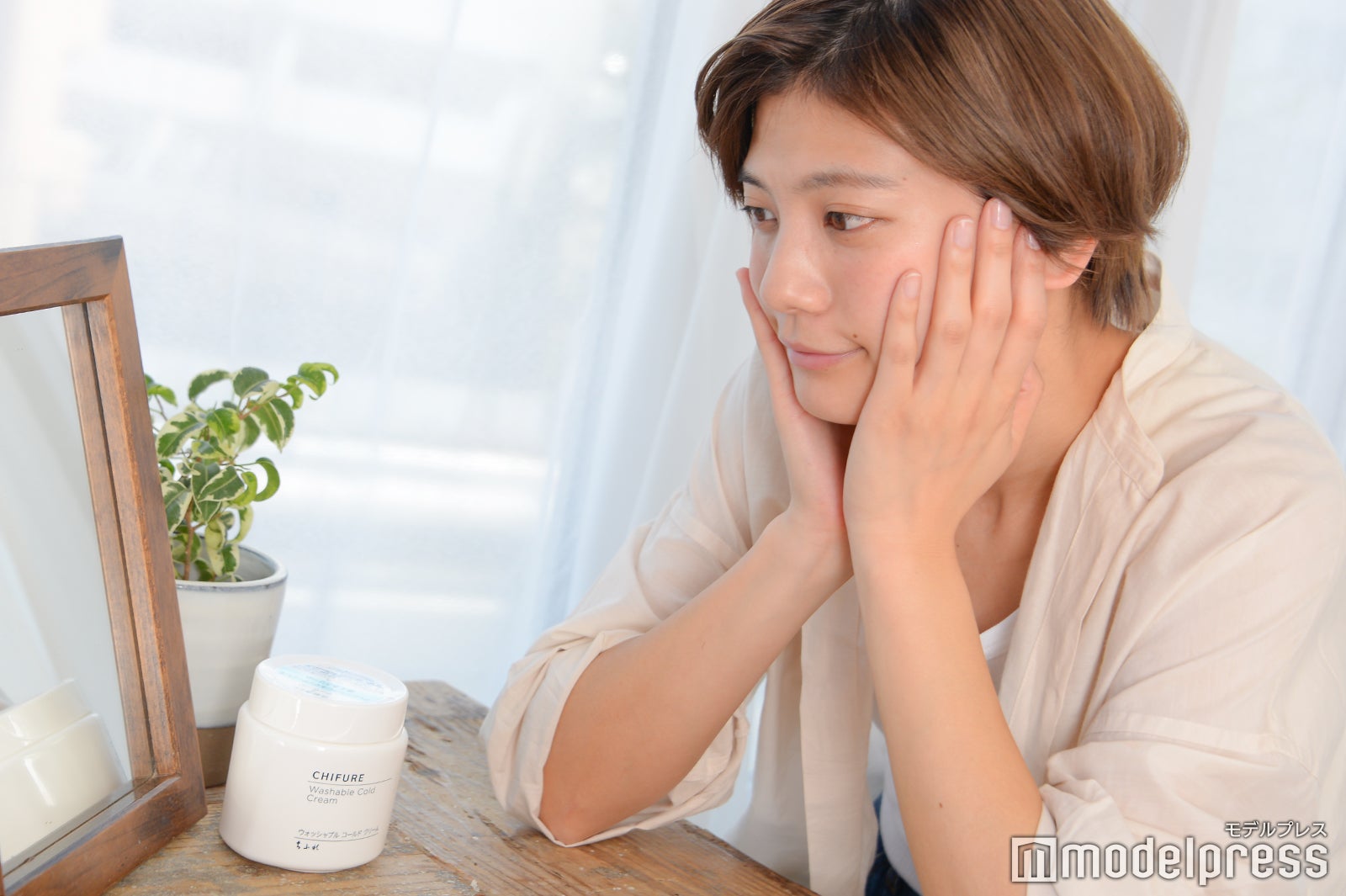 スキンケアは“落とす”ステップも大切（C）モデルプレス