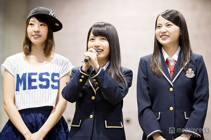 (左から)藤江れいな、柴田優衣、堀詩音(C)NMB48