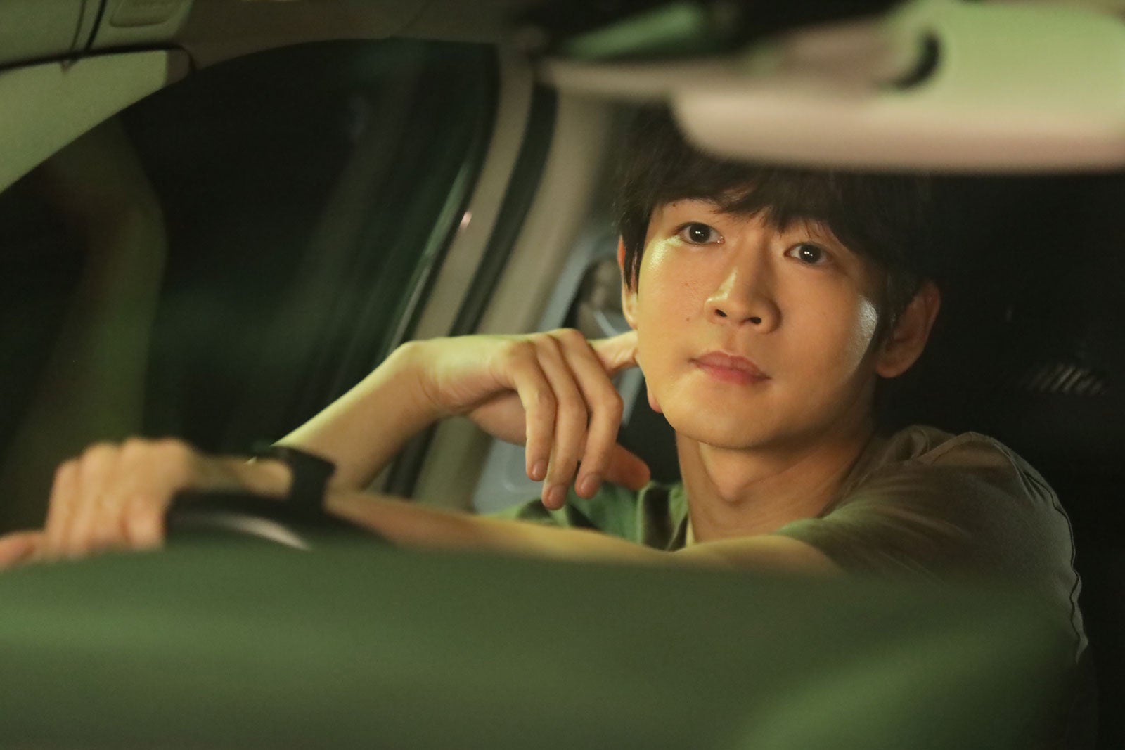 松下洸平「最高の教師 1年後、私は生徒に■された」第8話より（C）日本テレビ