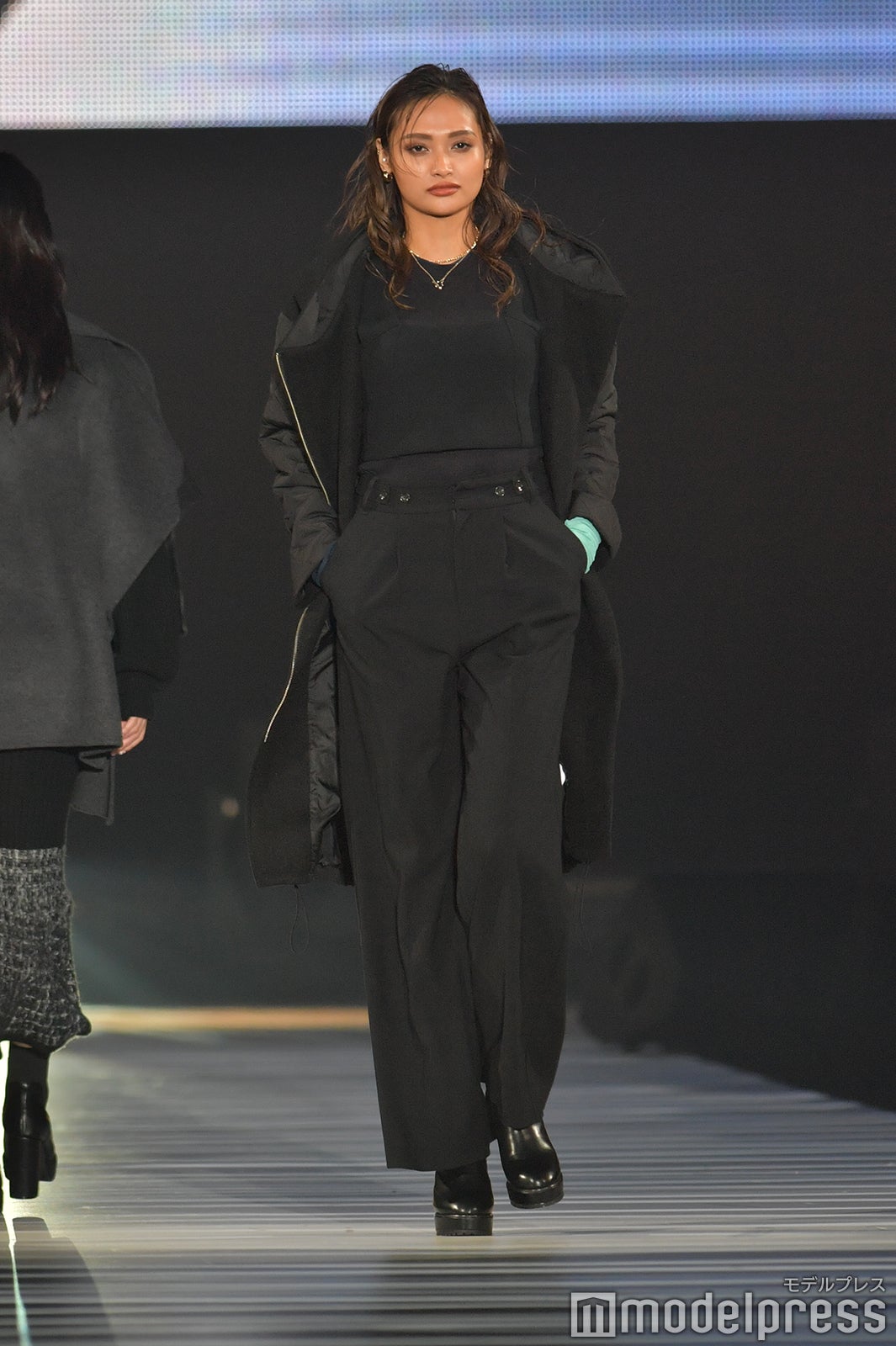 （C）モデルプレス