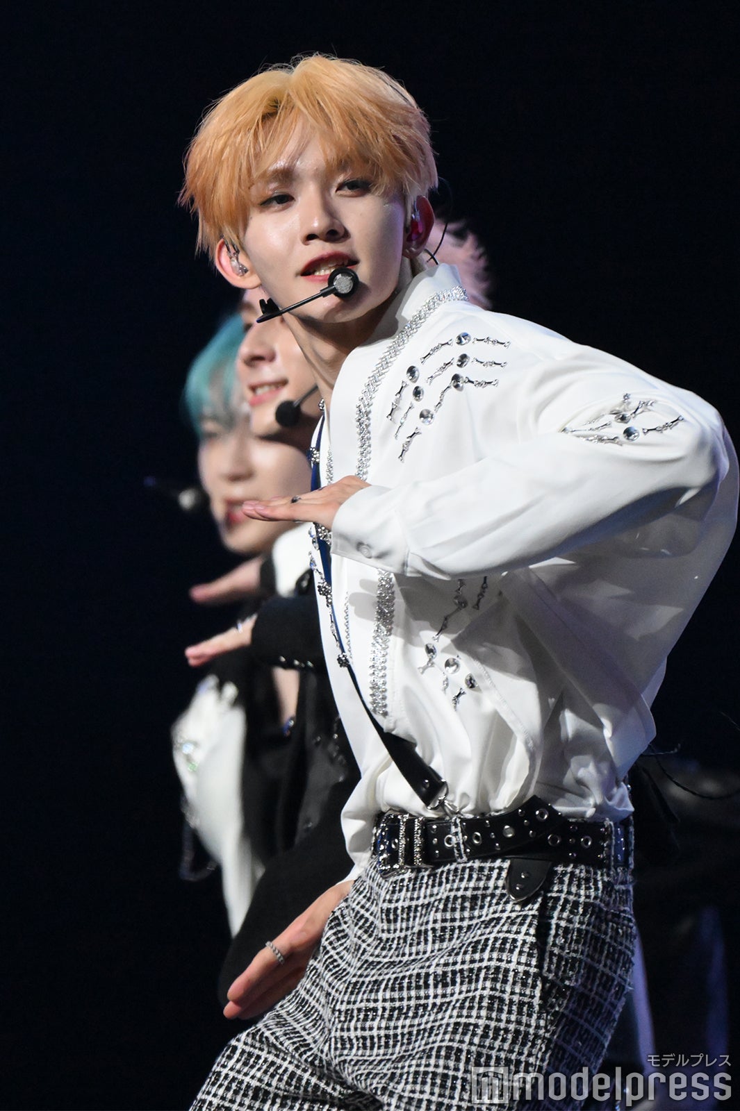 INI（C）モデルプレス