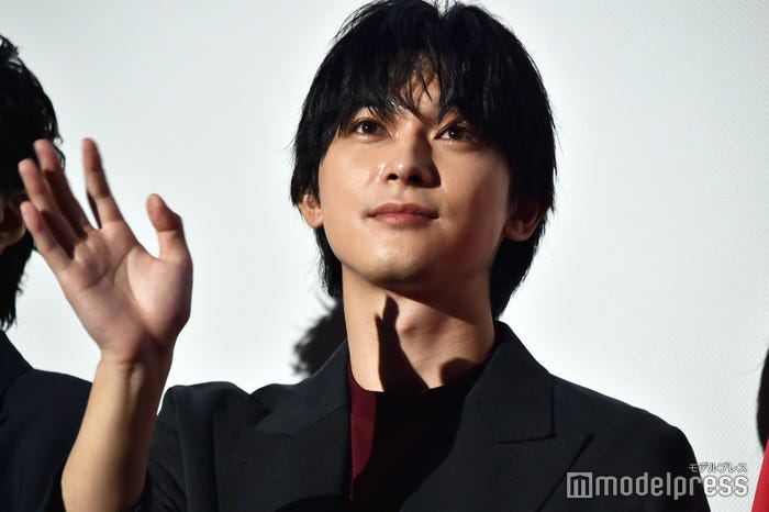 吉沢亮(C)モデルプレス