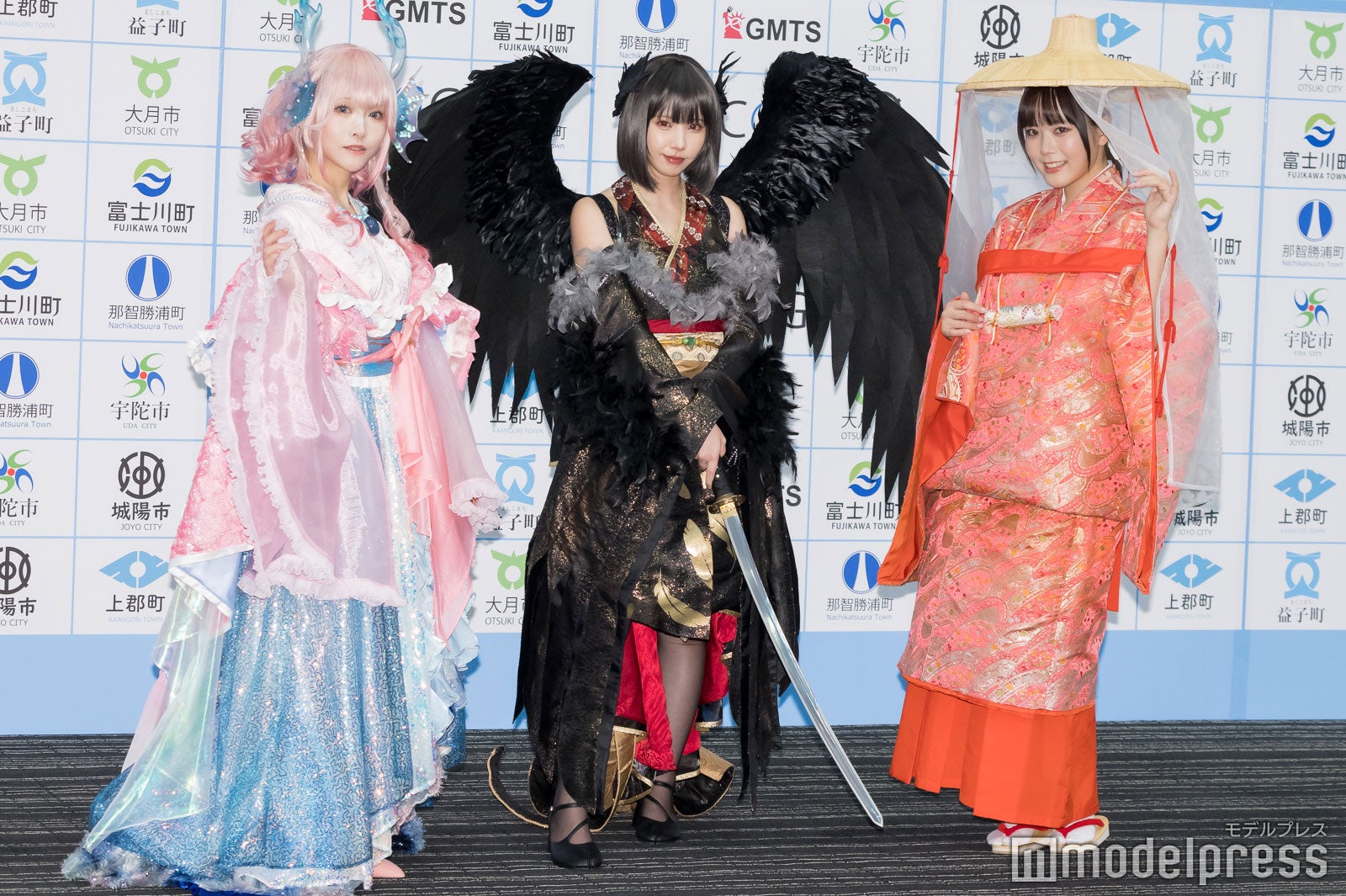 えい梨、えなこ、東雲うみ（C）モデルプレス