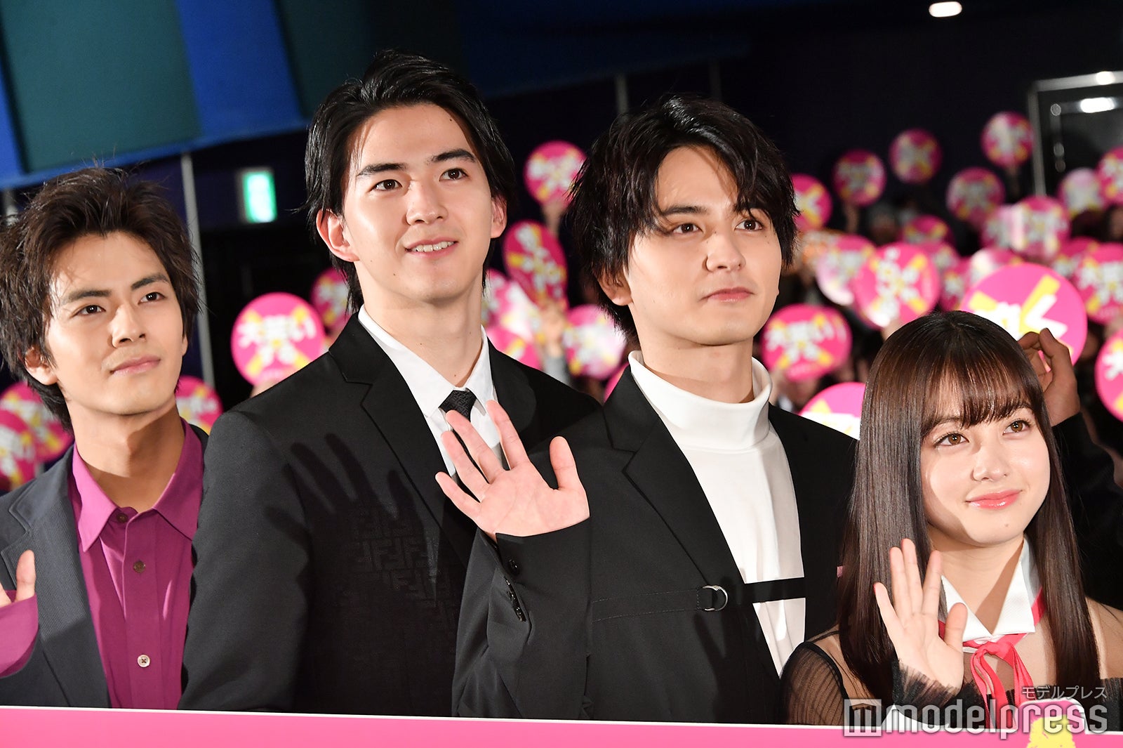 中尾暢樹、甲斐翔真、瀬戸利樹、橋本環奈 （C）モデルプレス