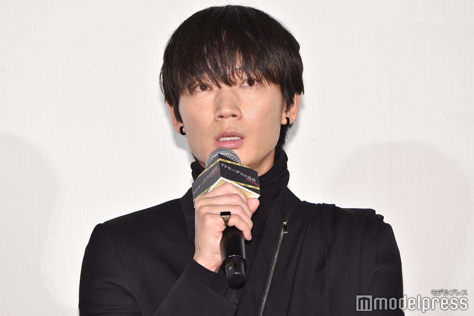 綾野剛（C）モデルプレス