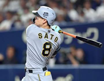 阪神・佐藤輝 6年連続60打点 藤村富、金本、大山に次ぐ球団4人目、生え抜き左打者で初