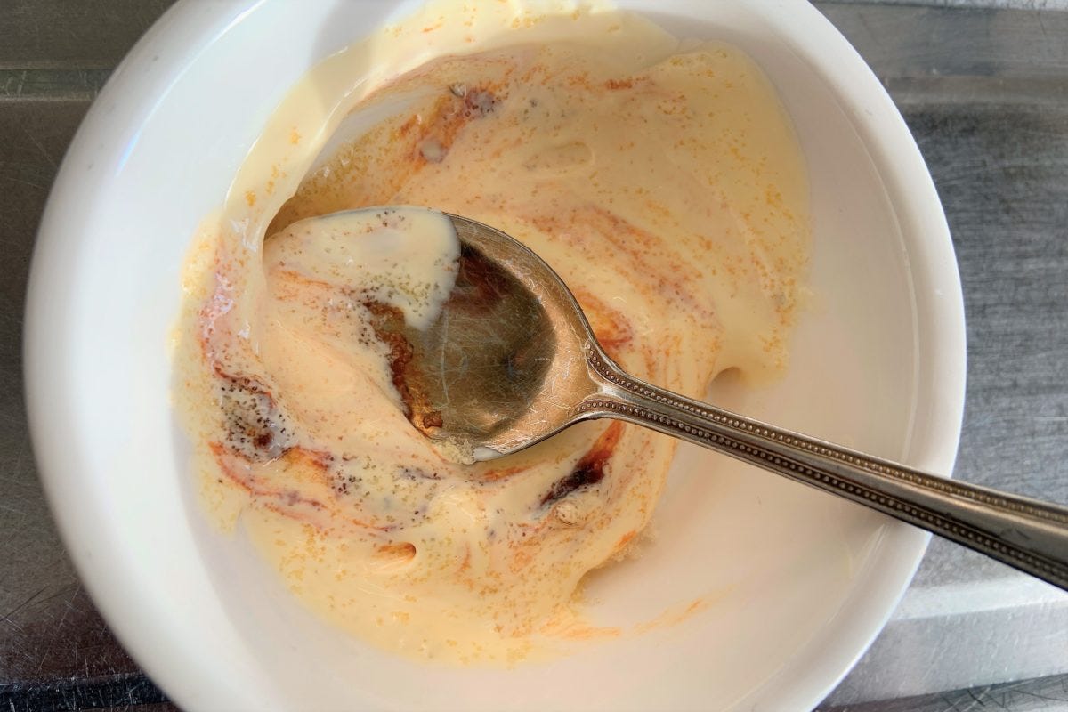 とろとろ卵のトースト