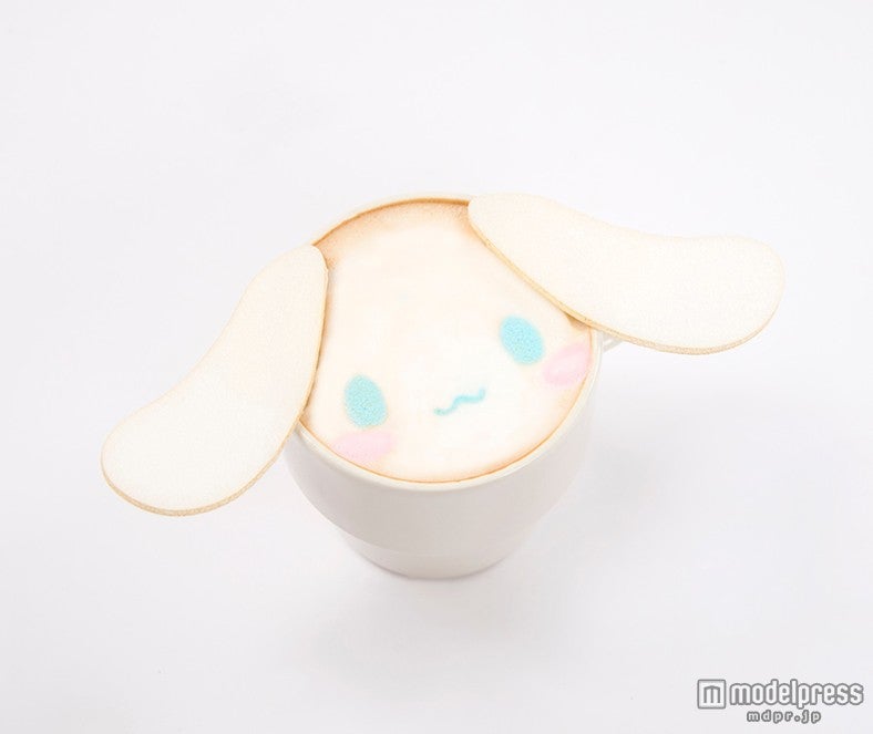 「いっき飲みはダメだよ シナモンのホットラテ」（※テイクアウトメニュー 680円）