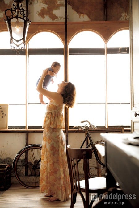 スザンヌ「mamazanne ママザンヌ」より/画像提供:宝島社