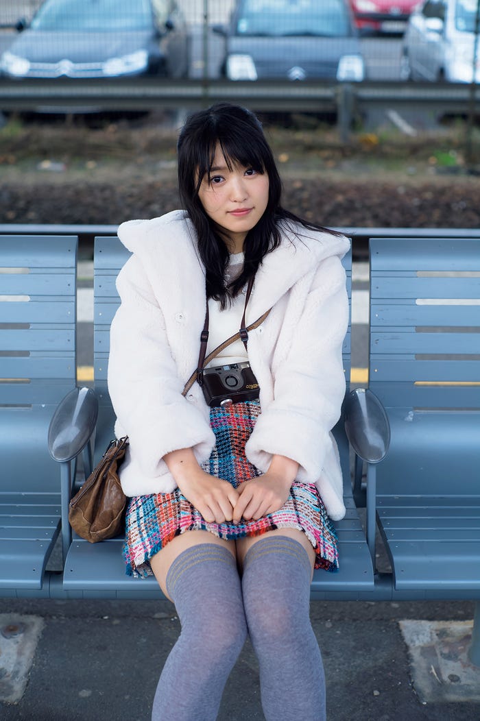 菅井友香1st写真集「フィアンセ」より/撮影:LUCKMAN/講談社