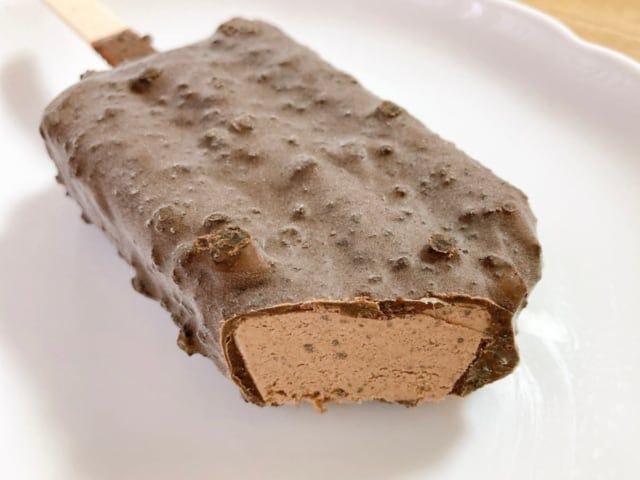 濃厚なチョコレートアイスにうっとり♡