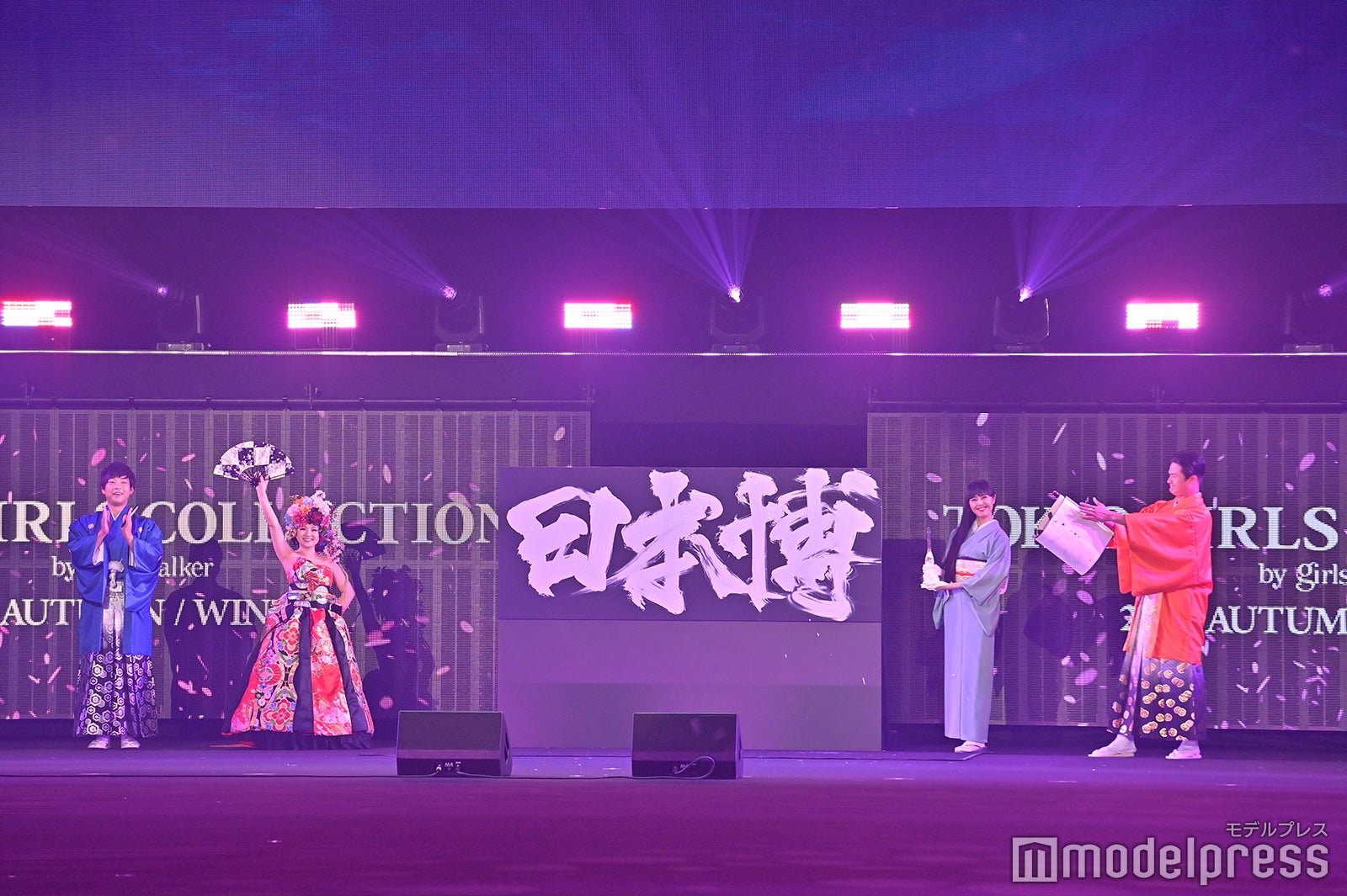 （C）モデルプレス