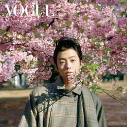 伊藤健太郎／「VOGUE JAPAN」2019年6月号／Photo：Kisshomaru Shimamura（C）2019 Condé Nast Japan. All rights reserved.