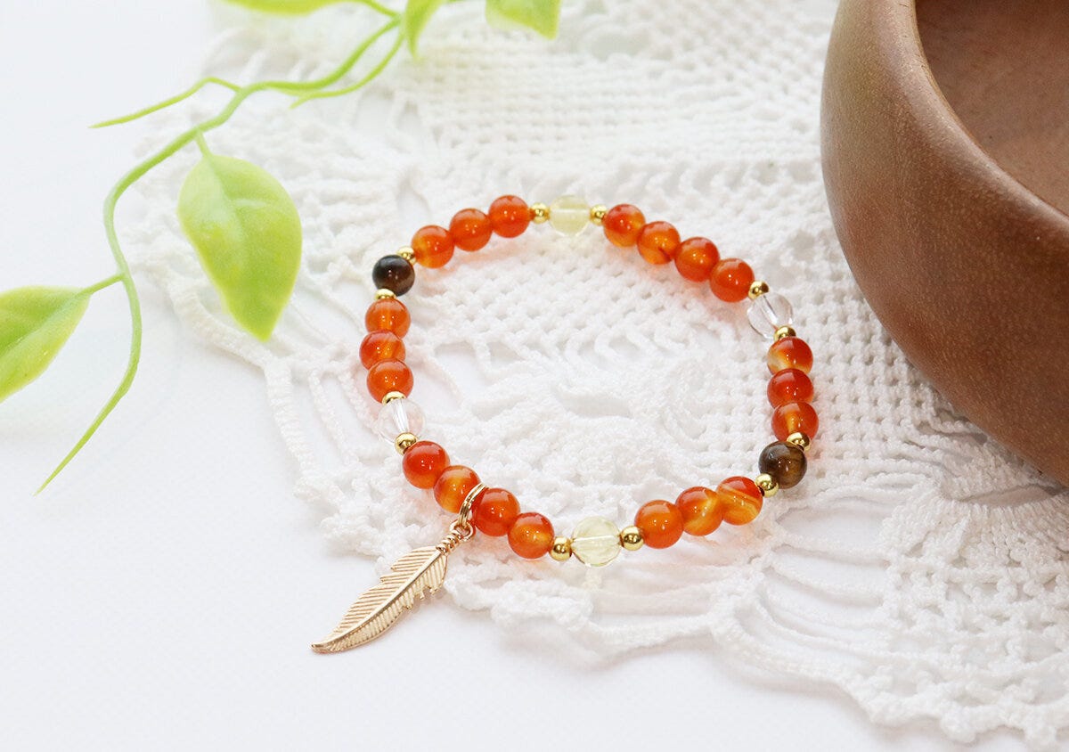 金運師たかみー監修