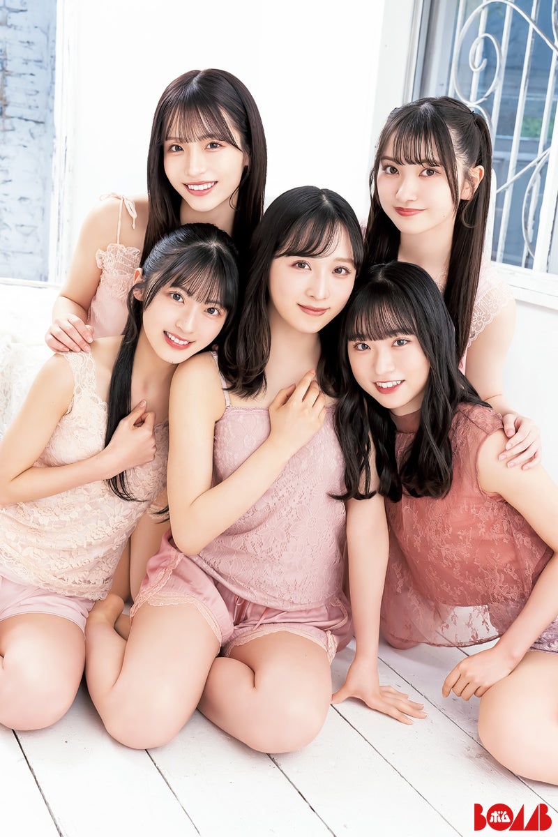 AKB48小栗有以・山内瑞葵・佐藤綺星ら、肌見せスタイルで魅了 大人っぽい濡れ髪グラビアも＜独占カットあり＞