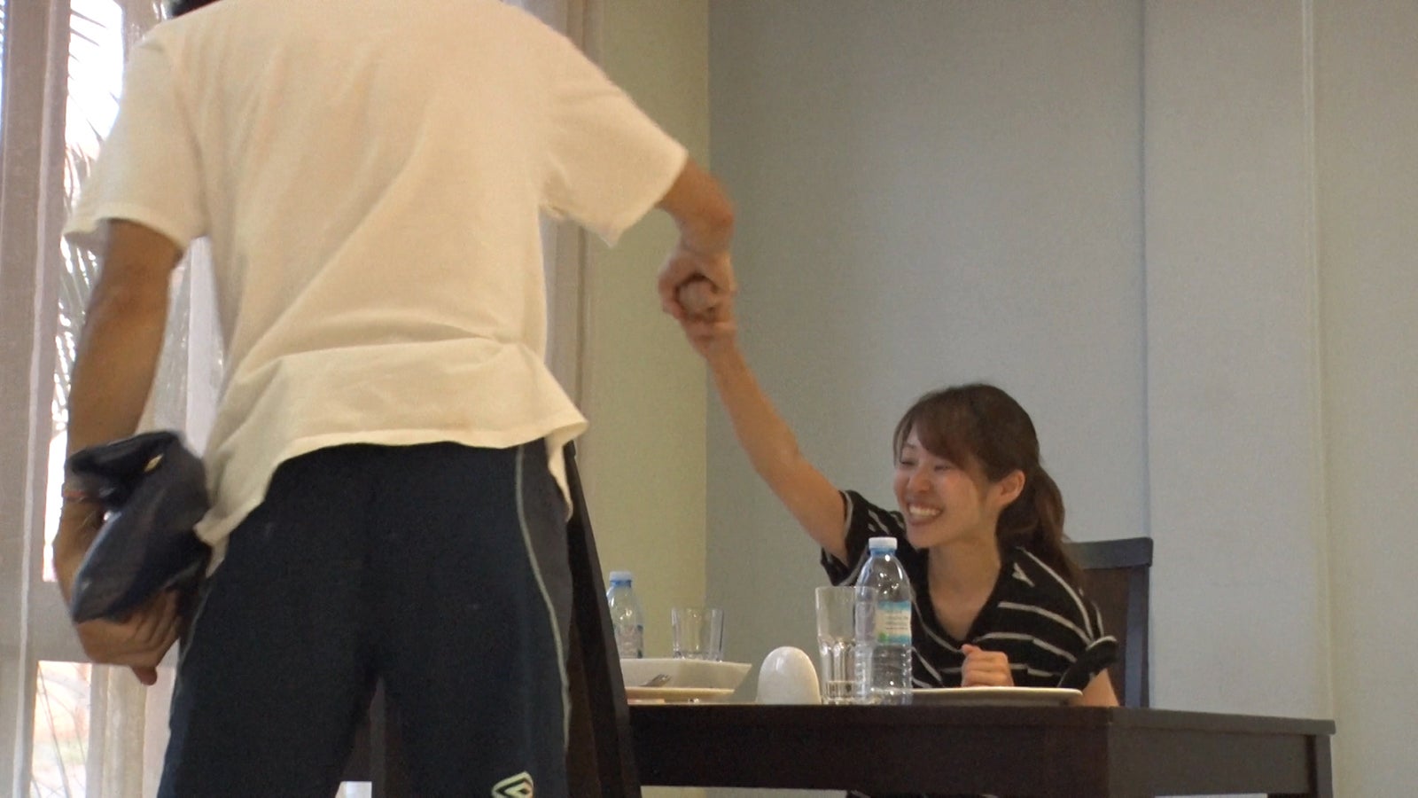 一方、ラブラブなはり坊、すうすう「あいのり：African Journey」第9話より（C）フジテレビ