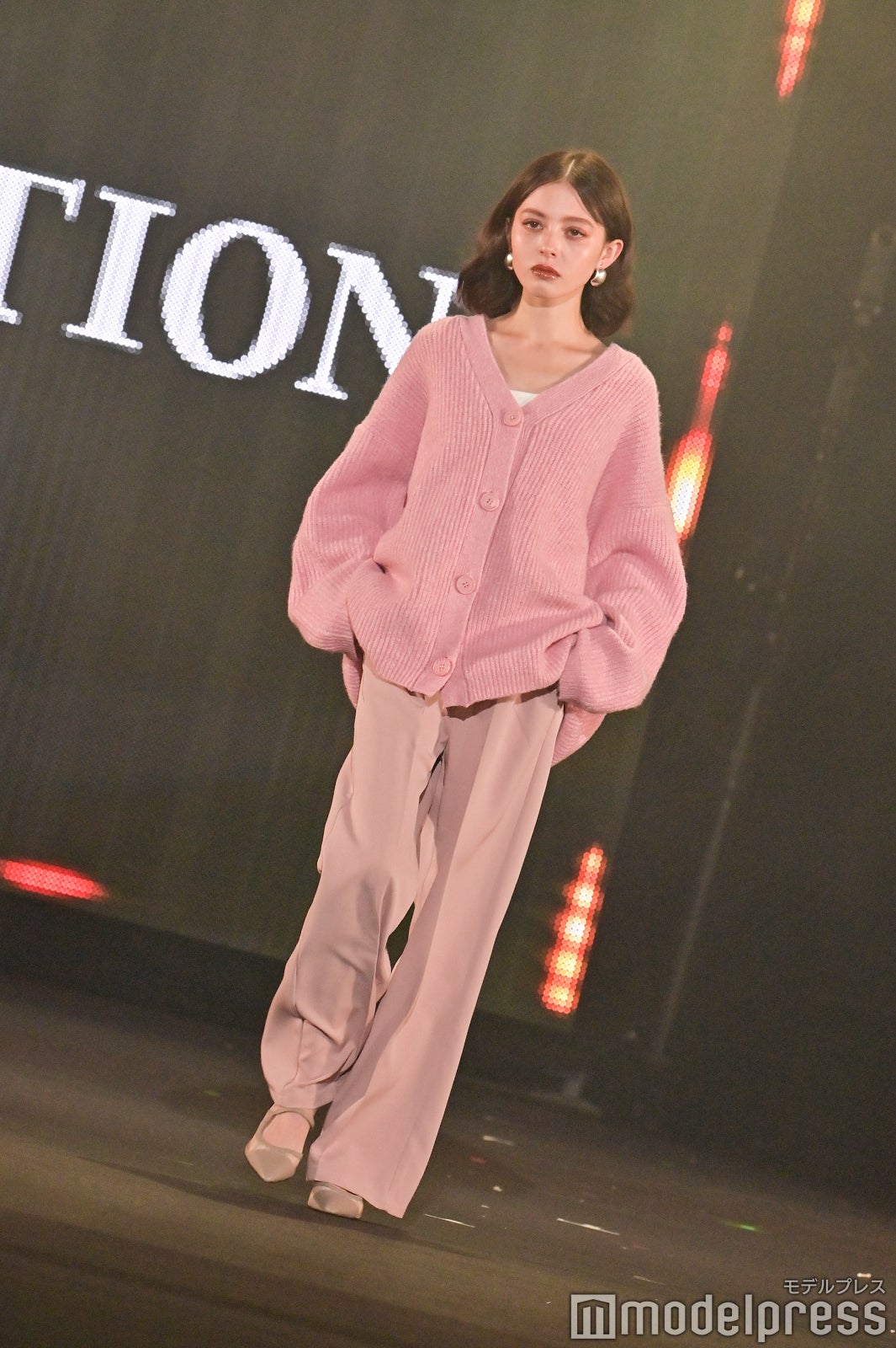 （C）モデルプレス