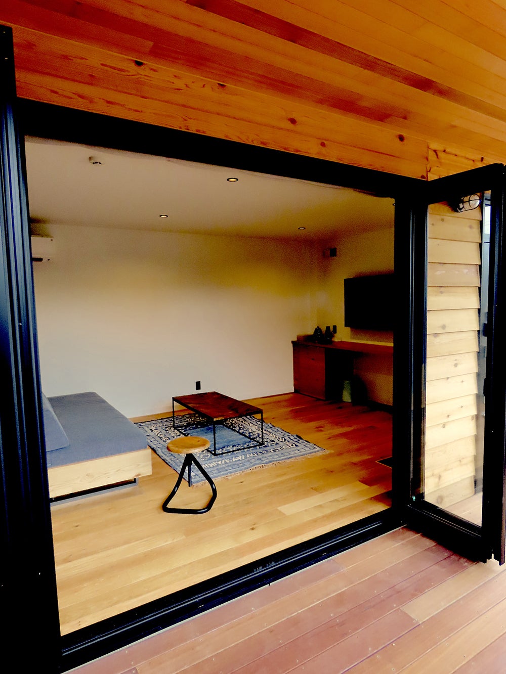 HOTEL LOCAL BASE／画像提供：ライテック