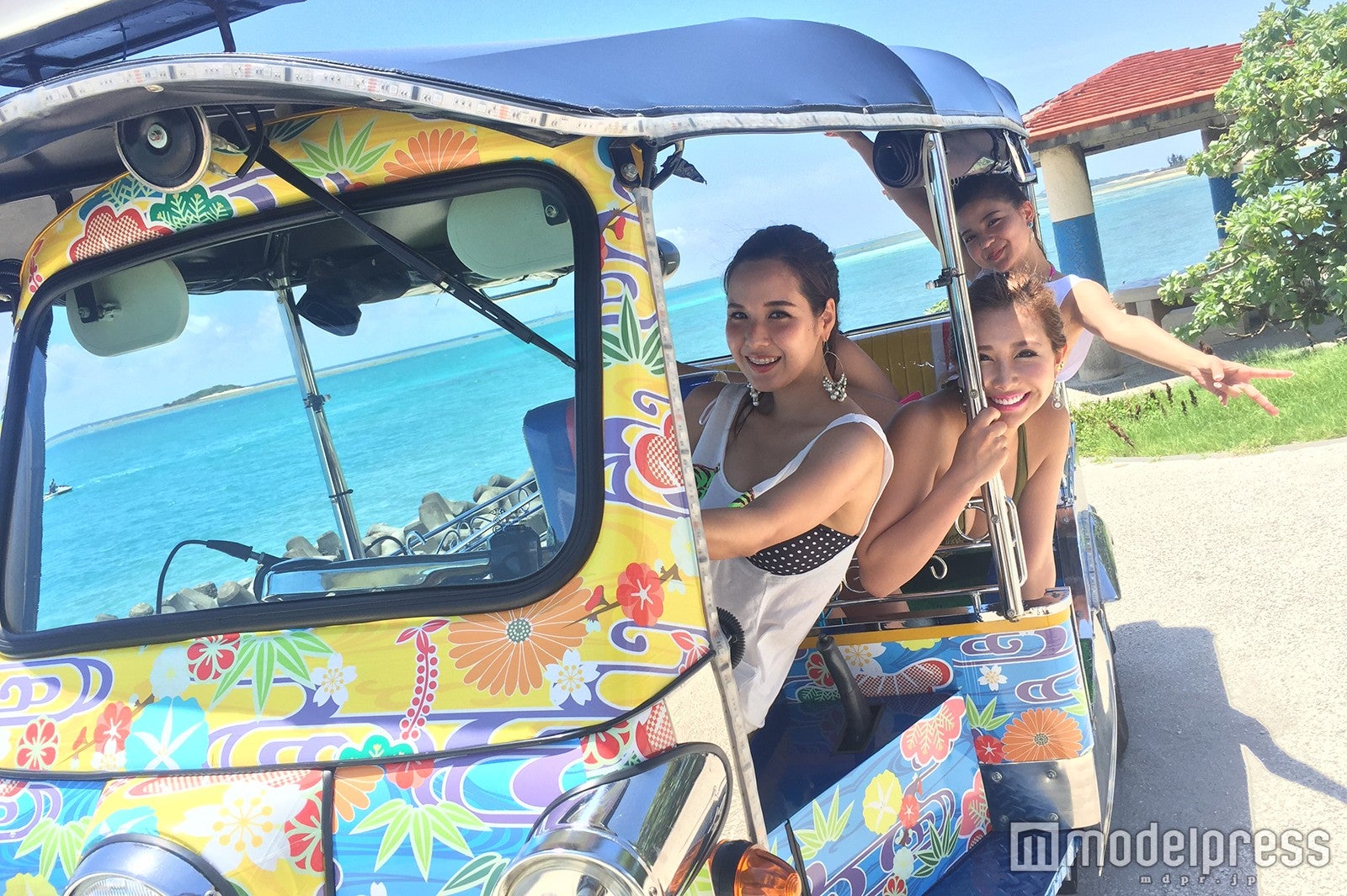 女子でも簡単に運転出来る／画像提供：沖縄トゥクトゥク