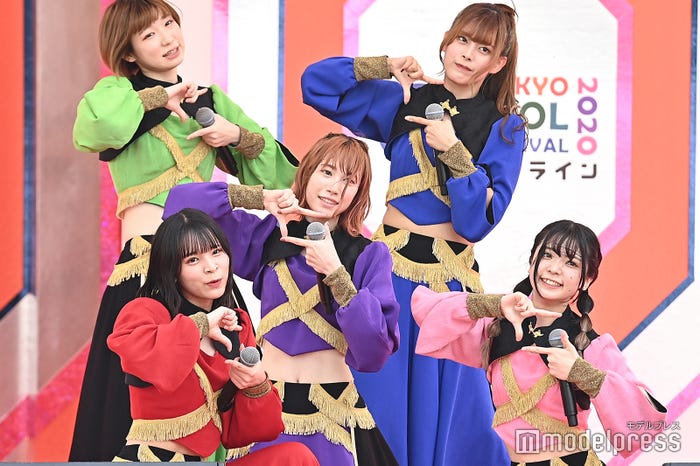 豆柴の大群(C)モデルプレス