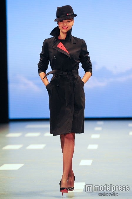 ミランダ・カー、キャビンアテンダントに転職？