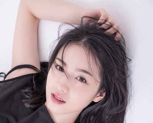 桜庭ななみ、初フォトブックでプライベート&デビュー前オフショット公開“12年間の軌跡”凝縮<ななみ Flowering>
