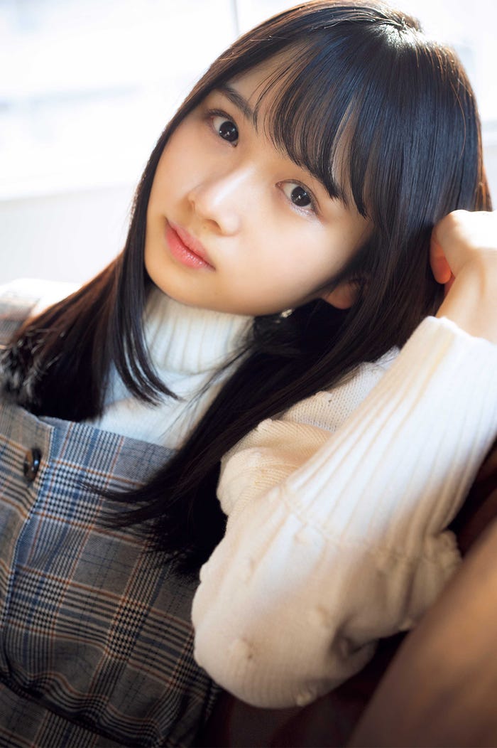 上村ひなの(C)松田忠雄、光文社
