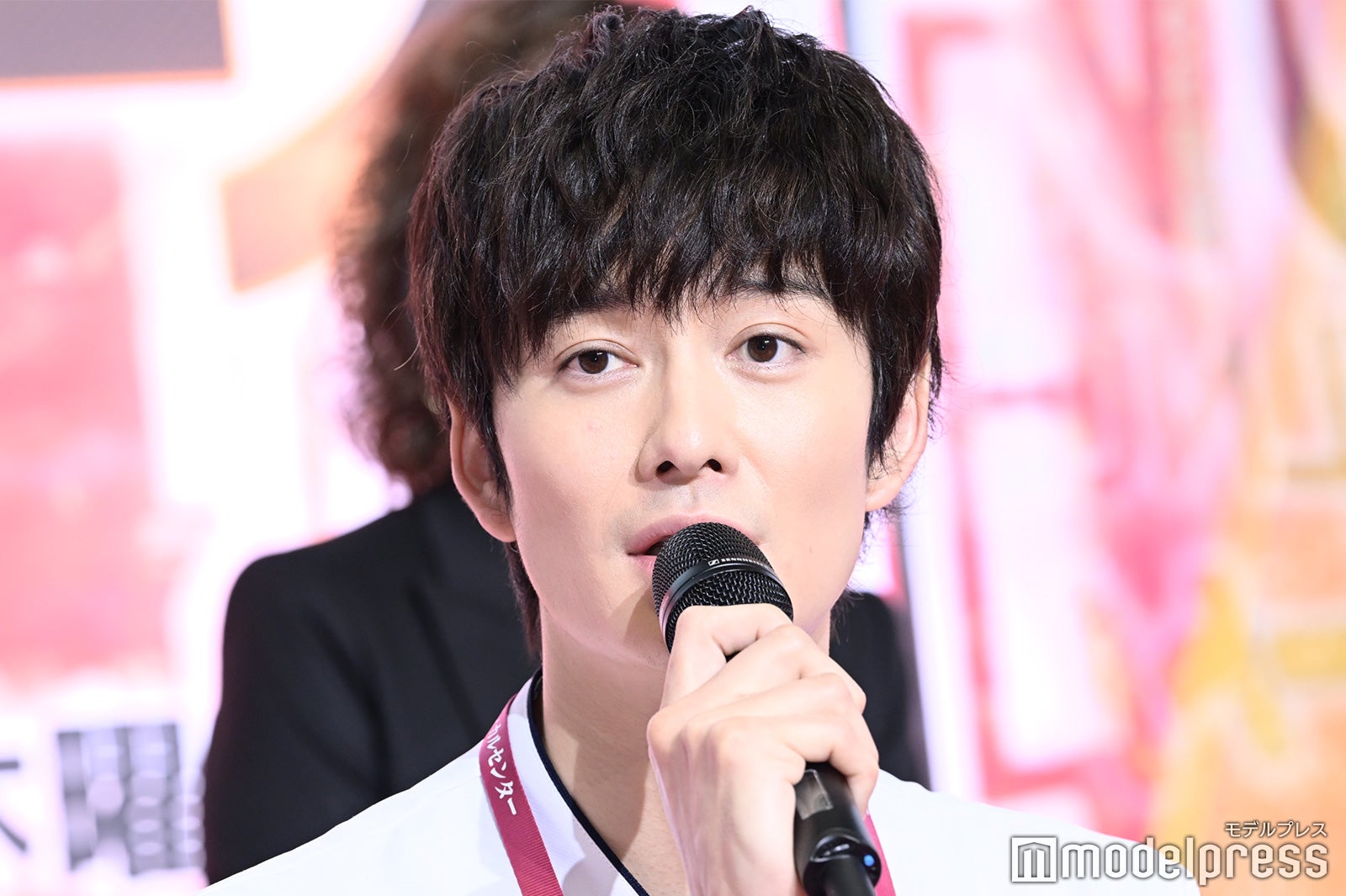 岡田将生、珍発言で「ごめんなさい」連呼 中井貴一との絡みを「兄弟漫才」とツッコまれる＜ザ・トラベルナース＞