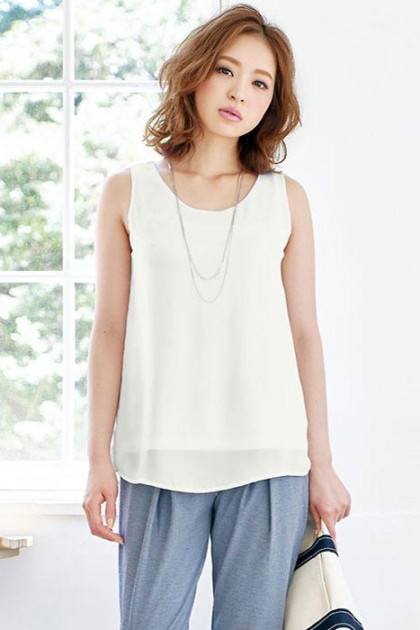 とろみシフォンタンクトップ「Pierrot」1,296円(税込)/画像提供:Pierrot