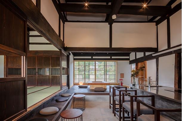 福島にペットと泊まれる古民家宿「まるごの宿 耕」風情ある縁側＆庭付きの一棟貸し宿