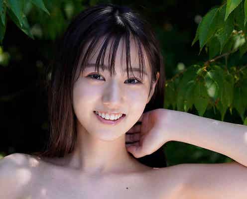 「美少女図鑑AWARD」最多6冠・佐藤祐羅、水着姿&キラキラ笑顔で「週プレ」初登場
