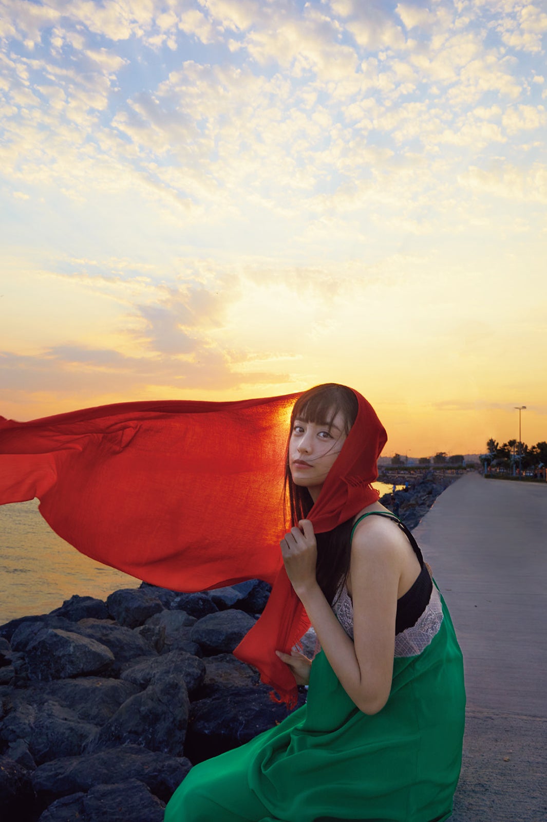 山本美月写真集『Mizuki』（宝島社）／撮影:吉田崇（まきうらオフィス）