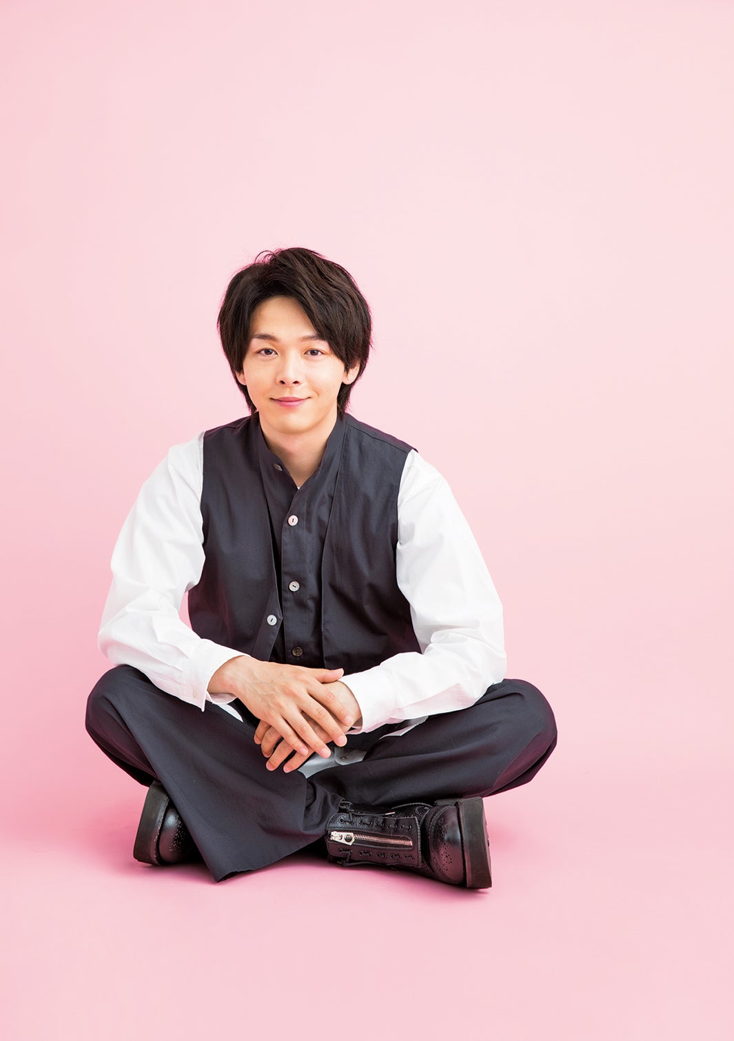 中村倫也／「steady.」6月号（C）宝島社