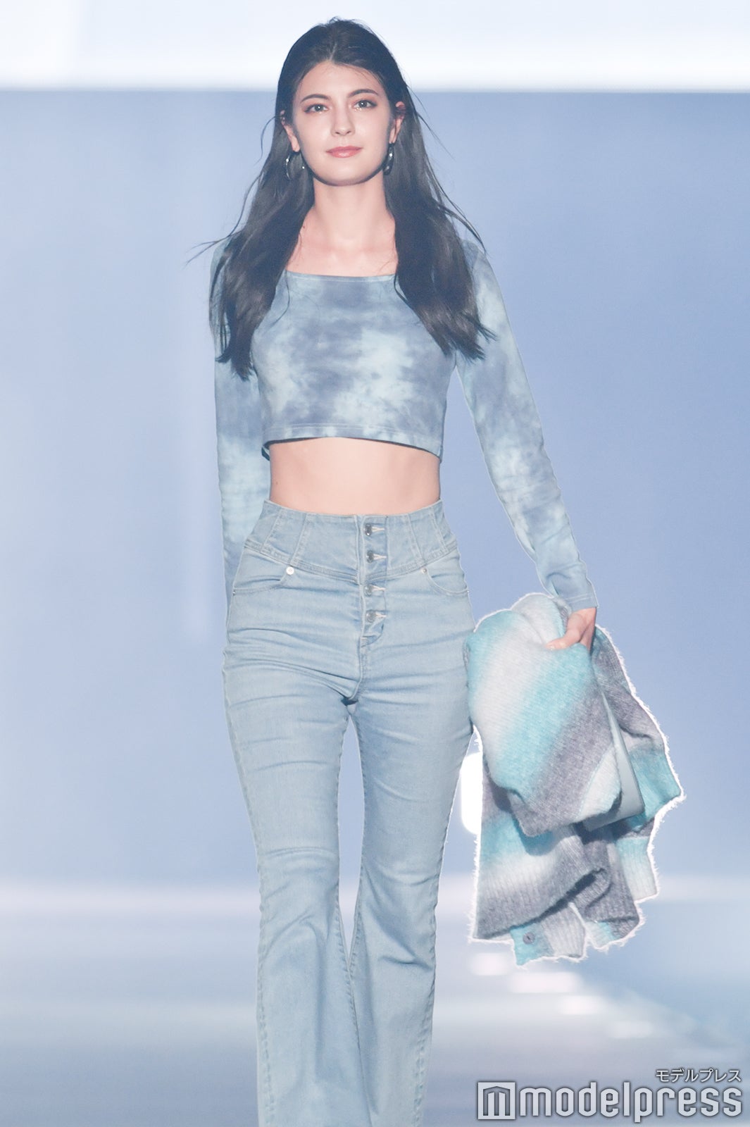 （C）モデルプレス