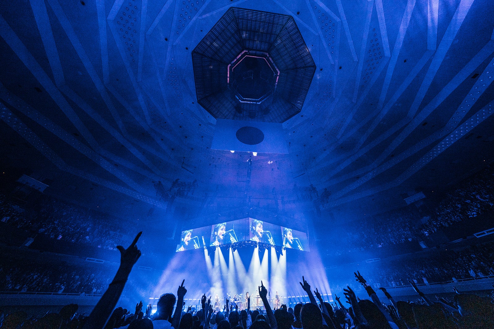 男闘呼組「LASTFOREVER」より（提供写真）