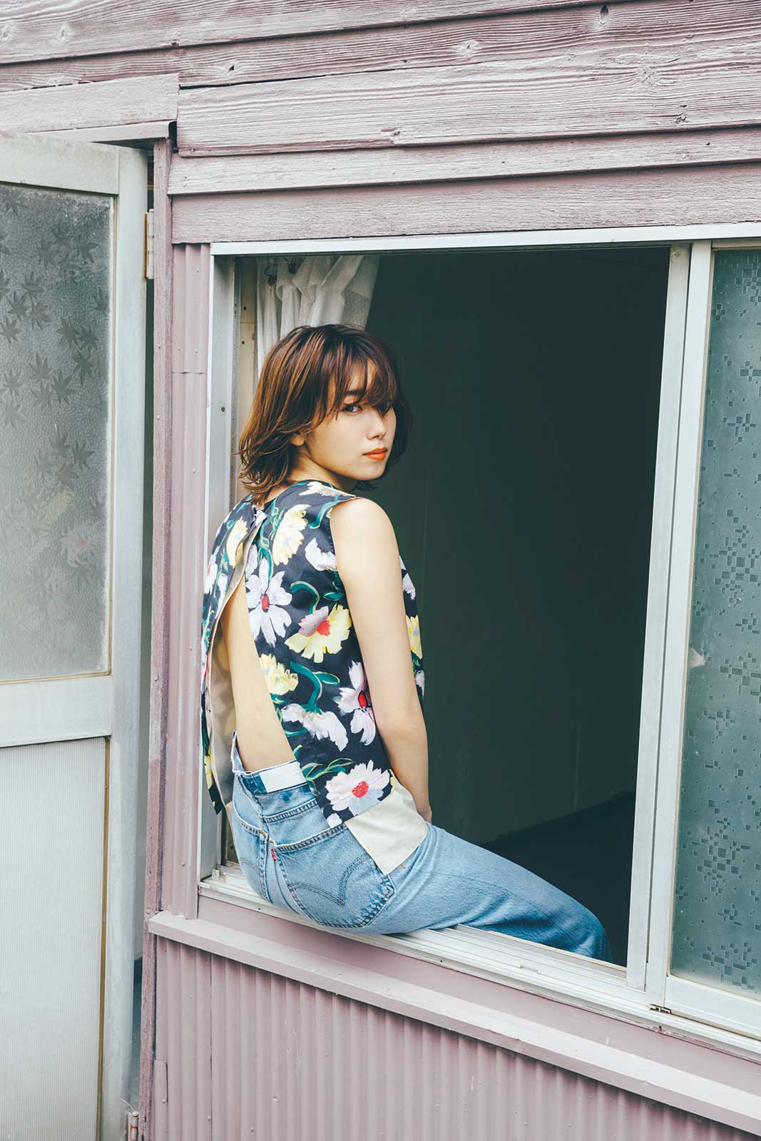 飯豊まりえ（C）東京祐／小学館ビッグコミックスピリッツ