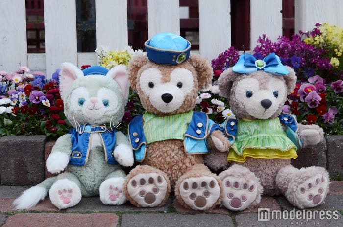 コスチュームセット(左)¥3200、(中・右)¥3900※ぬいぐるみ(S)は別売り(C)モデルプレス