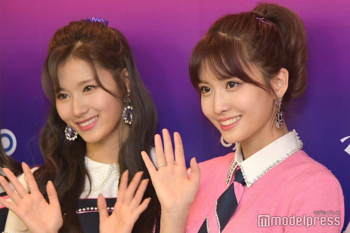 TWICEサナ、モモ(C)モデルプレス