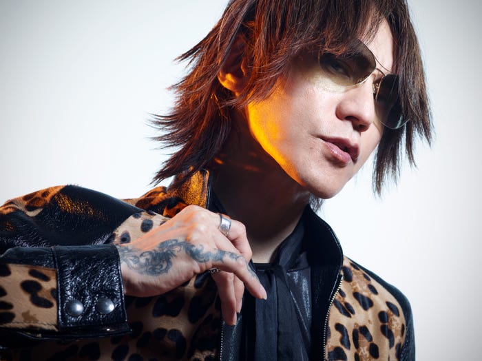SUGIZO(提供写真)