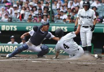 長崎日大逆転負け 19年ぶり16強ならず 相手を上回る10安打放つも及ばず 先発古賀は8回4安打3失点完投も無念