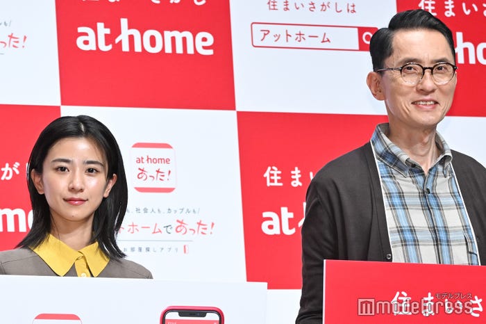 黒島結菜、松重豊 (C)モデルプレス