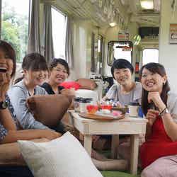 おくいずも女子旅列車／画像提供：株式会社　日本旅行