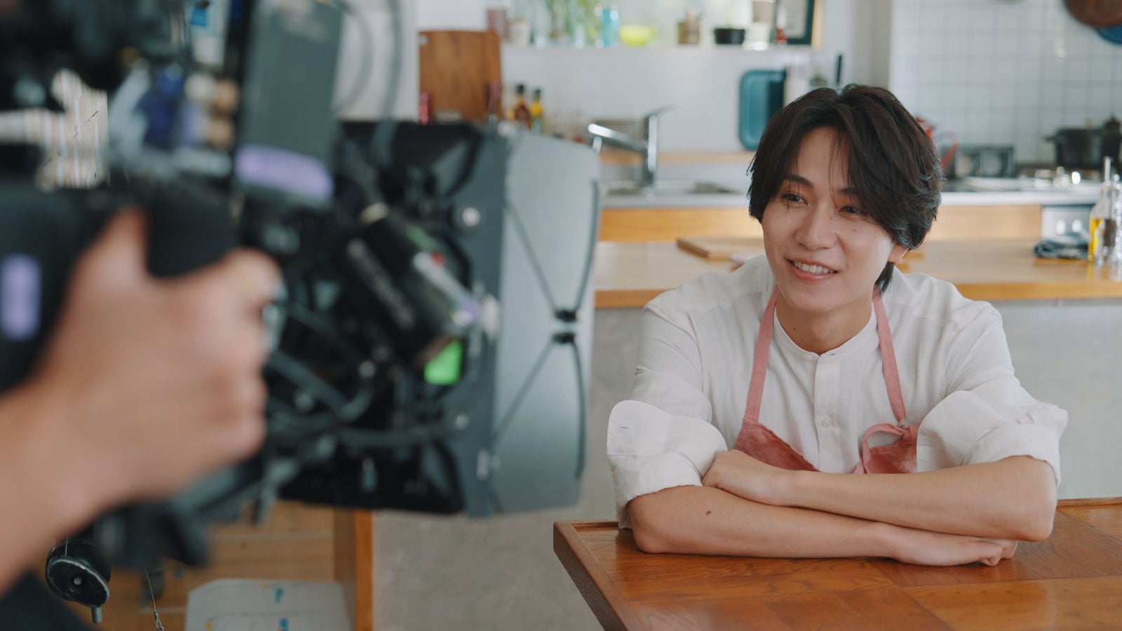 timelesz橋本将生、初の単独CM出演決定 エプロン姿で料理の腕前見せる