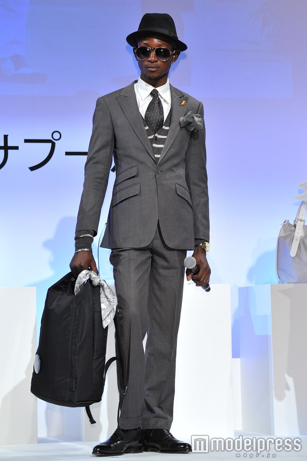 サップ（SAPE）スタイルを披露（C）モデルプレス