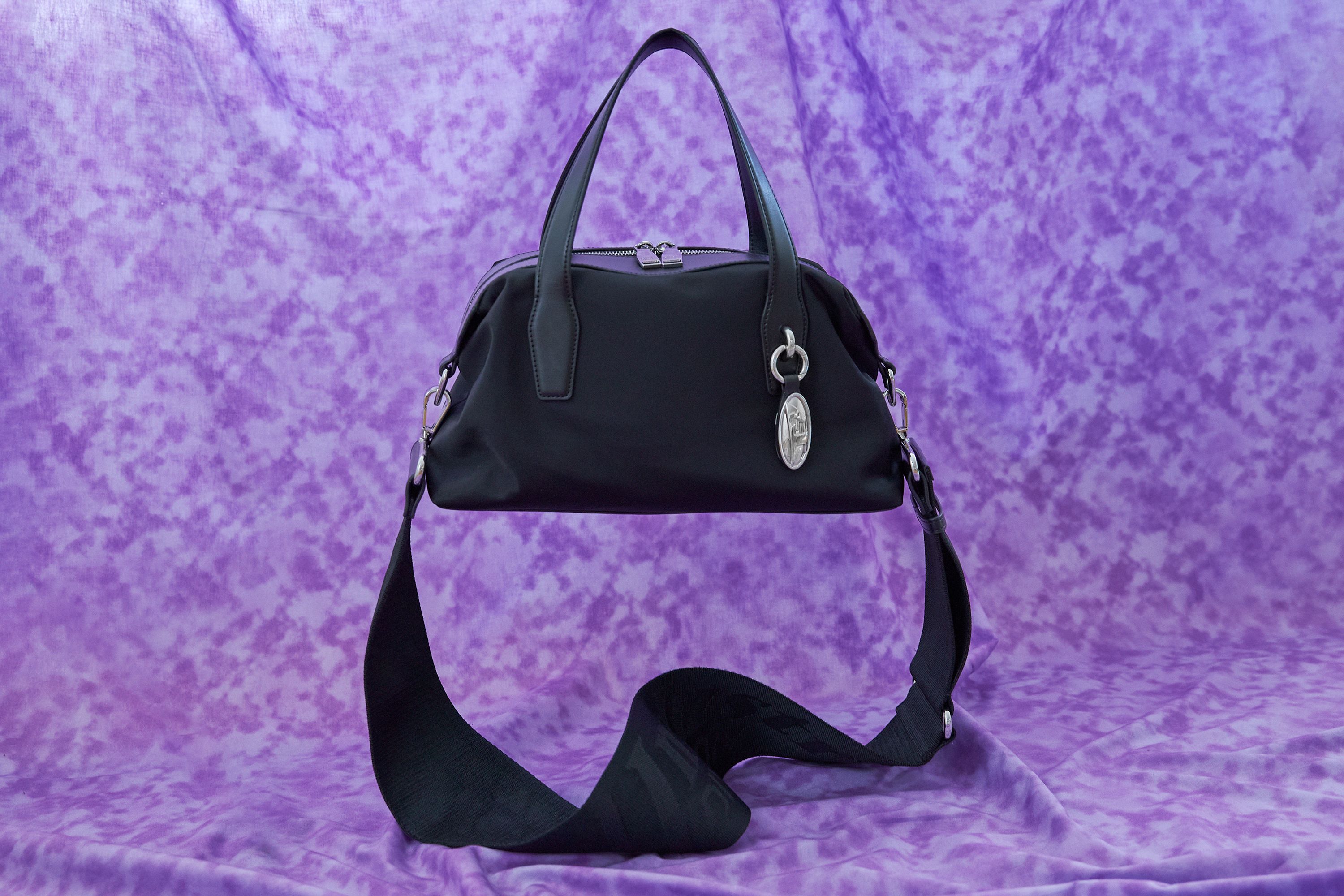 ストリートとラグジュアリーが混在するディーゼル──2026年春、バッグと財布の最新事情