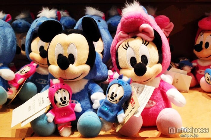 ウマの被り物をしたミッキー&ミニー