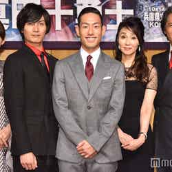 （左から）篠田麻里子、加藤和樹、中村勘九郎、浅野ゆう子、加藤雅也（C）モデルプレス