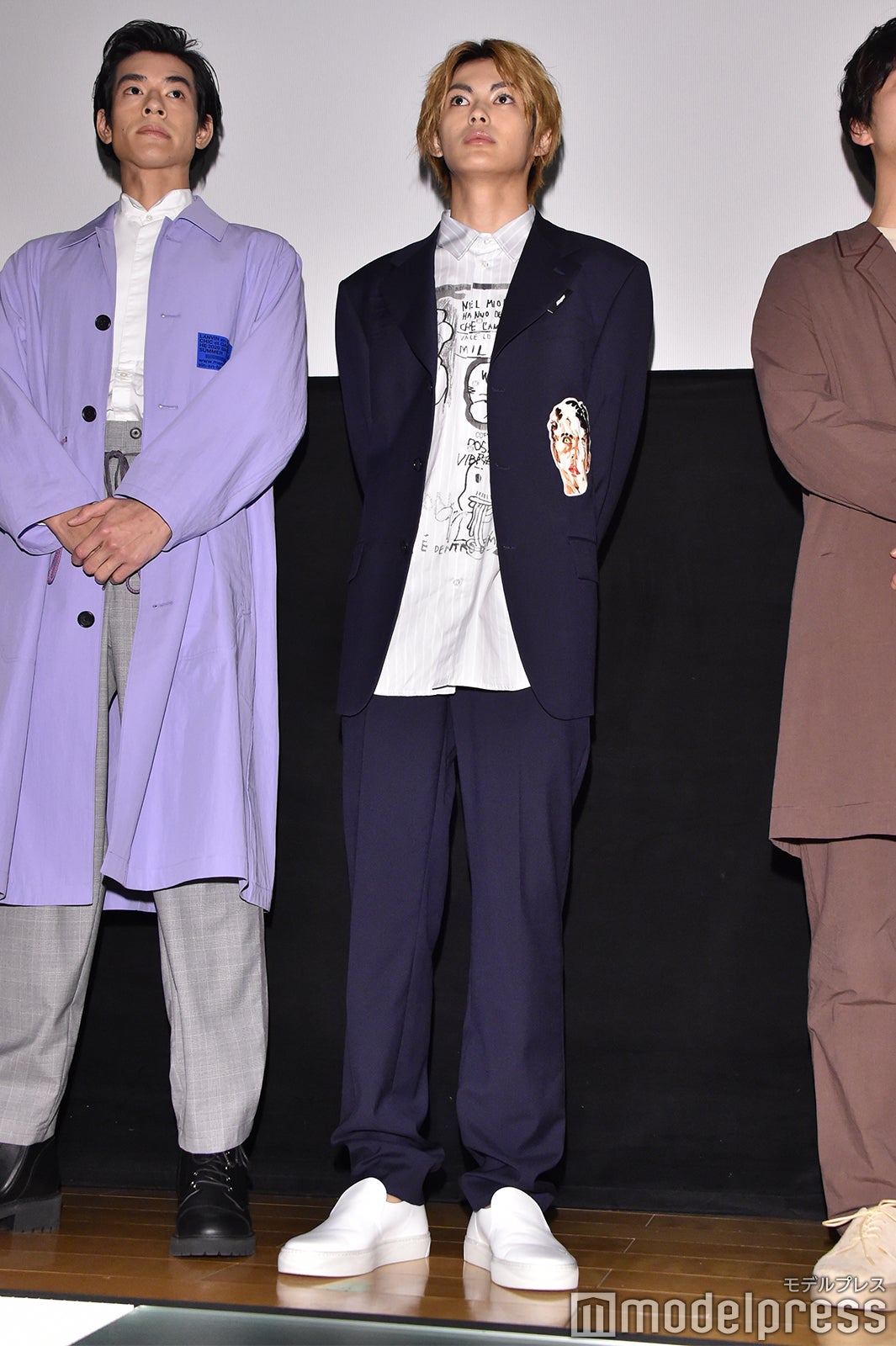 神尾楓珠（中央） （C）モデルプレス